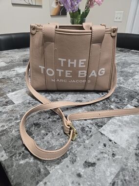 Marc Jacobs The Tote Bag